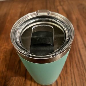 Yeti rambler